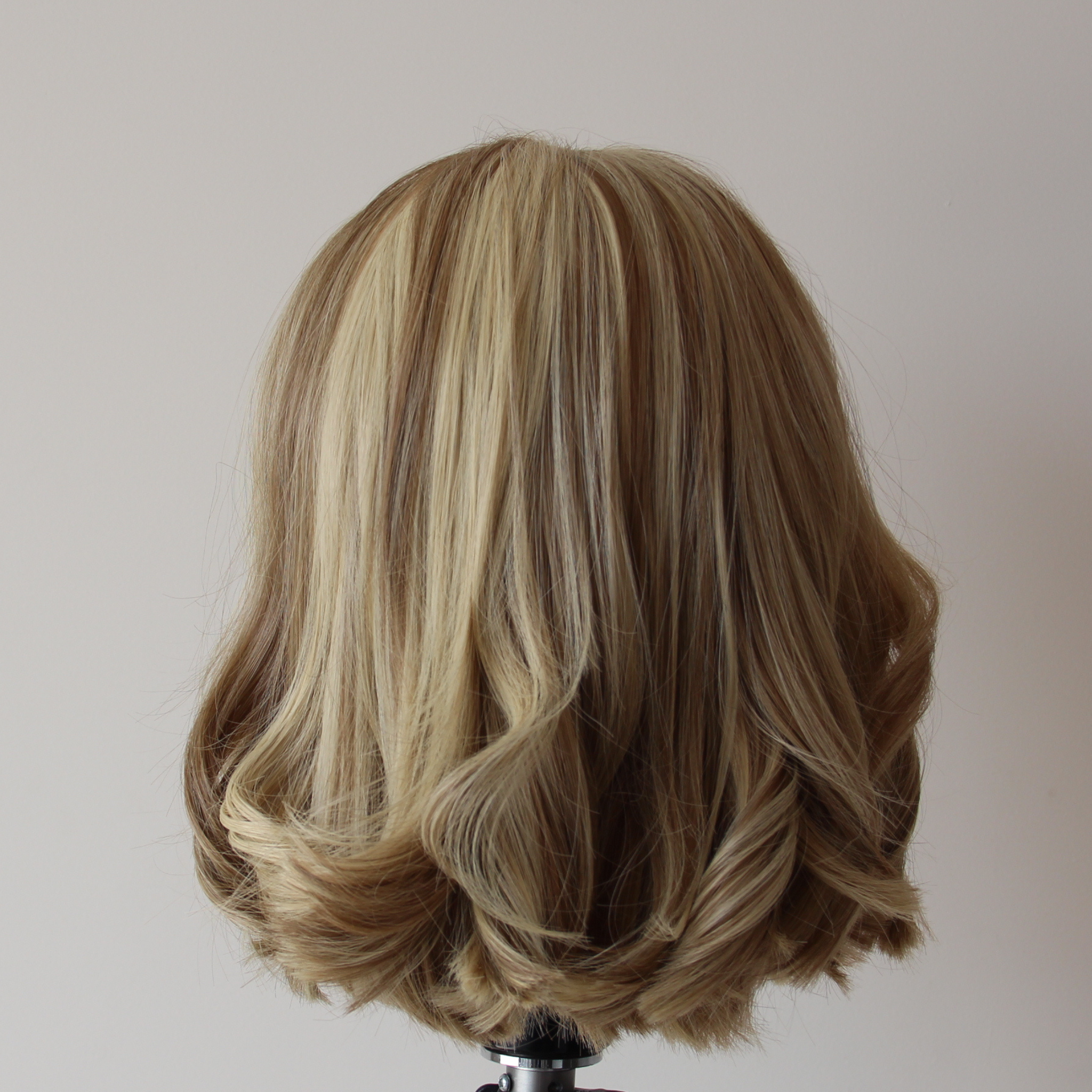 beige blonde bob wig