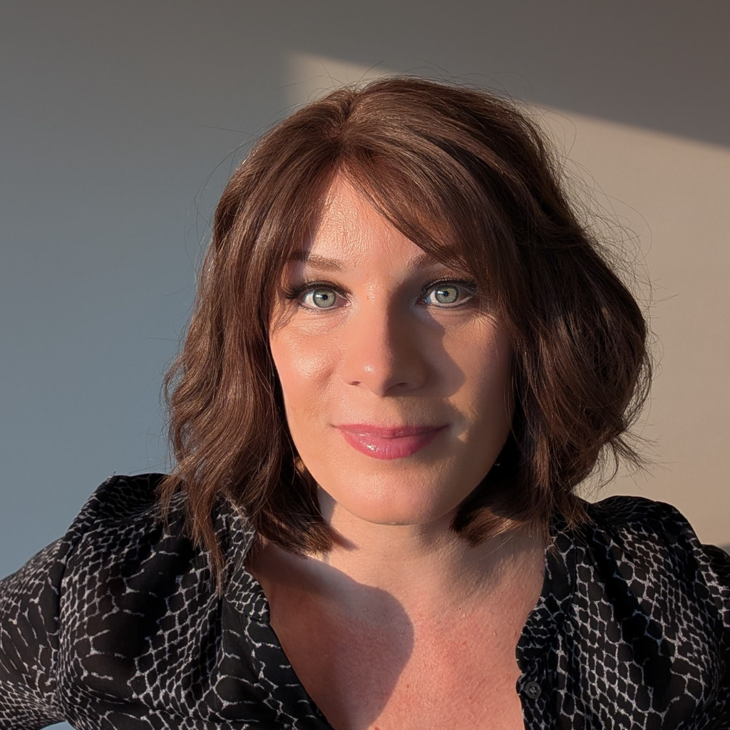 Medical Gripper Wig  | Luxury Synthetic | Medium Brown